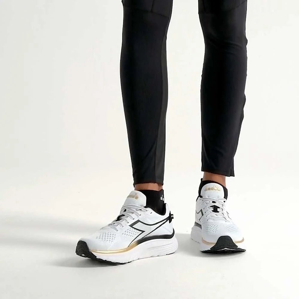 Diadora Men's Equipe Atomo Running Shoe - White/Gold/Black - Regular (D) - Image 2